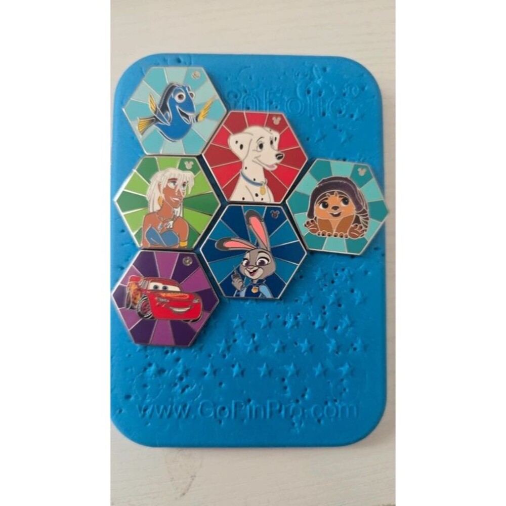 Disney 2026 Wave A hidden mickey Hexagon with chaser